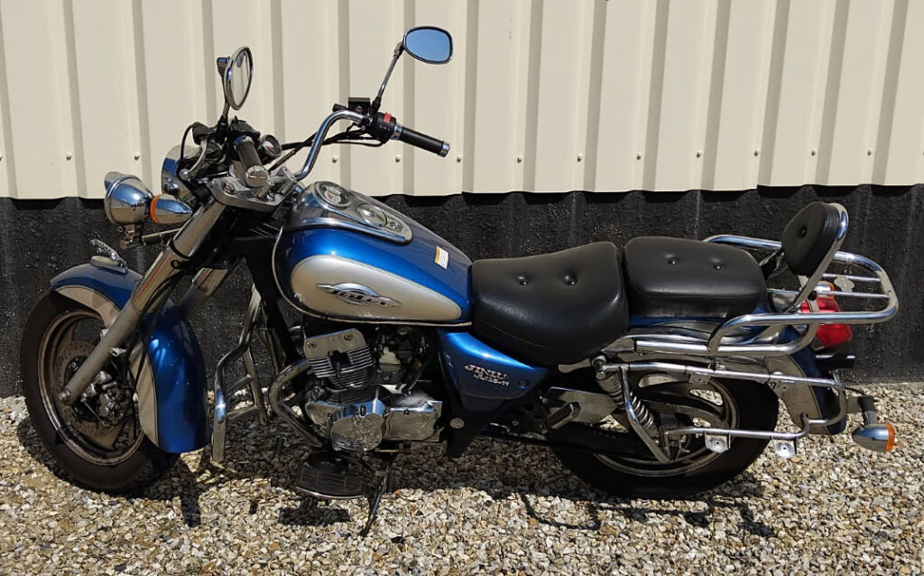 A vendre moto Jinlung, 125 cm3